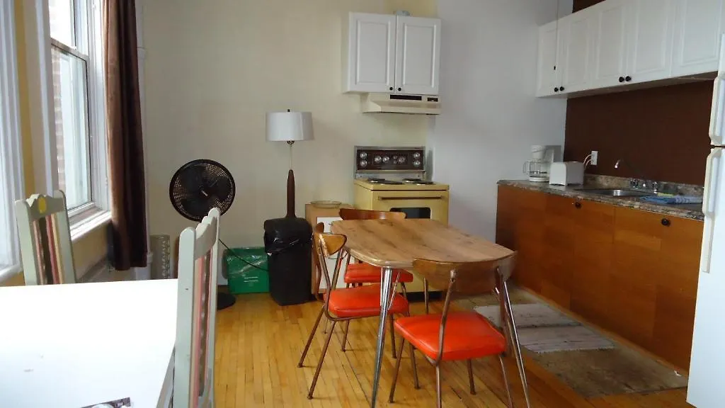 Alexandrie Hostel Montreal
