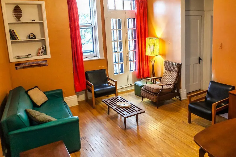 Alexandrie Hostel Montreal