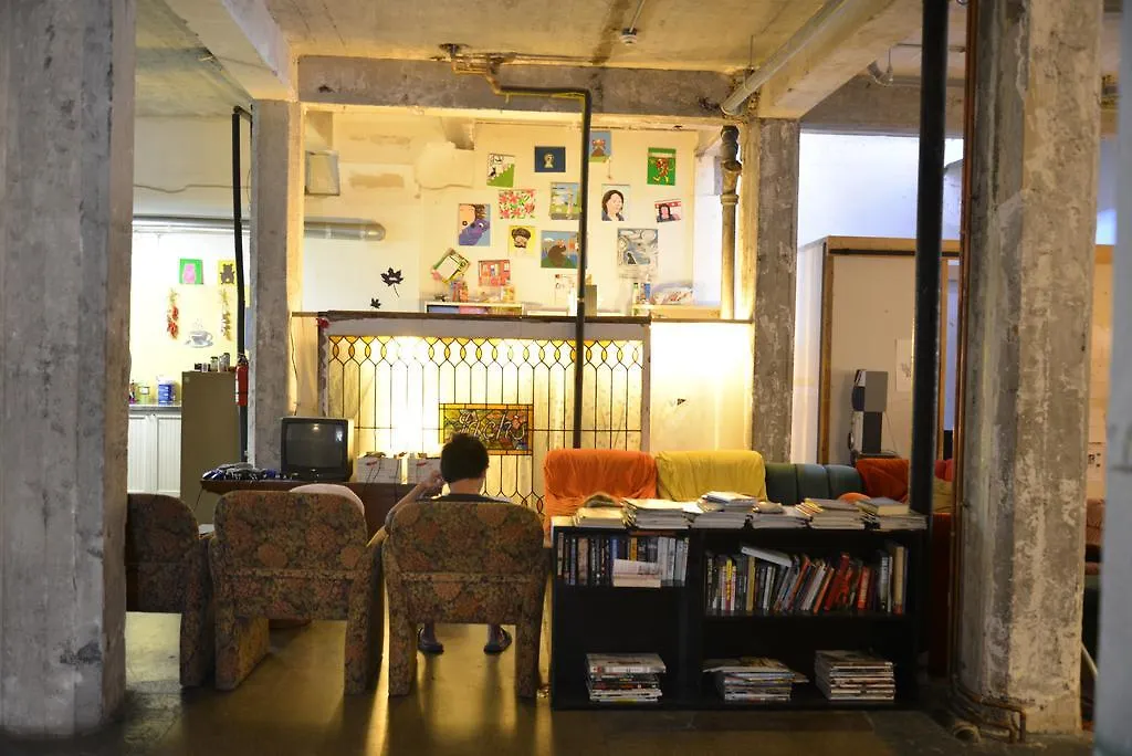 Alexandrie Hostel Montreal Canada