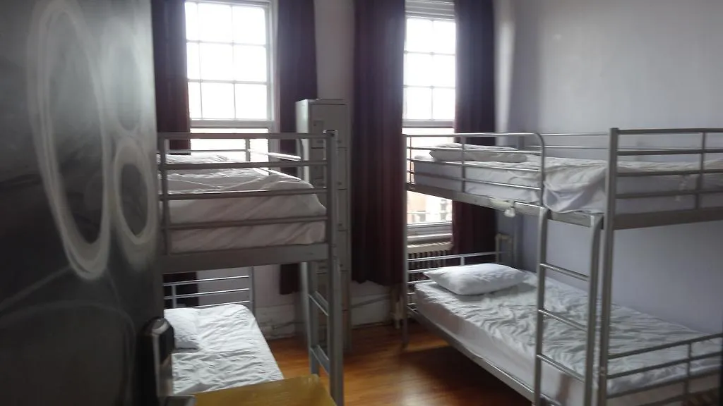 Alexandrie Hostel Montreal