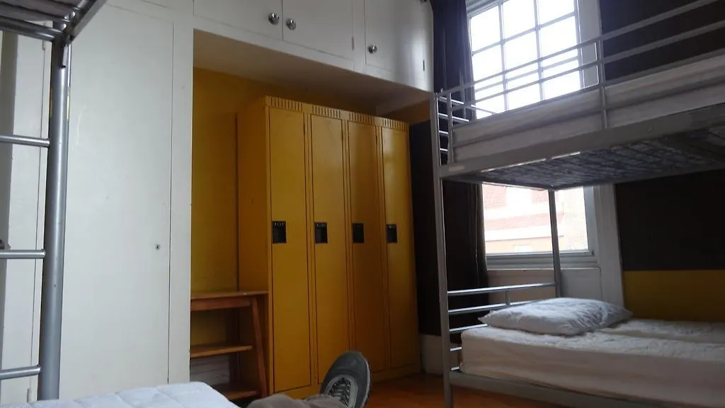 Alexandrie Hostel Montreal Canada