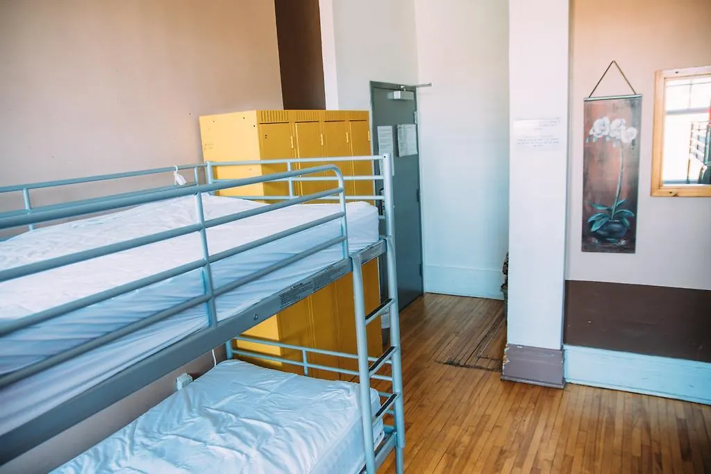 Alexandrie Hostel Montreal